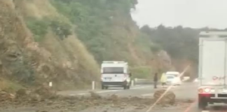 Reportan derrumbe en la autopista Oaxaca-Cuacnopalan