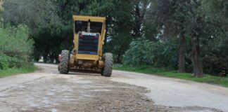 Inician obras carreteras en la Mixteca