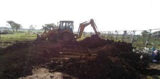 En Juchitán cavan nuevas fosas en panteones por aumento de muertes por Covid-19