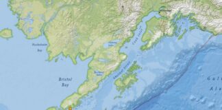 Terremoto de 7.8 sacude Alaska y provoca alerta de tsunami