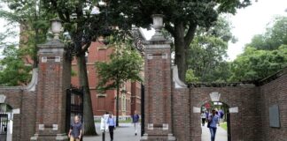 Harvard y el MIT exigen anular decisión de revocar visas estudiantiles