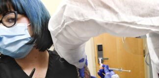 Laboratorios del gobierno de EU prueban vacuna en 30 mil voluntarios