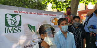 Médicos de Oaxaca se suman a manifestación nacional para exigir mejoras laborales