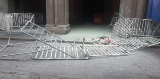 Integrantes del FPR causan destrozos en palacio de Gobierno y reactivan bloqueos