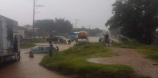 Se reportan inundaciones en Zimatlán de Álvarez por lluvia