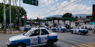 Taxistas de la Confederación Libertad bloquean cruceros de la capital