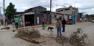 Vecinos de la Joya impiden instalación de Tianguis