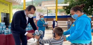 Encabeza Oswaldo García entrega de fórmula láctea para la niñez de Pueblo Nuevo