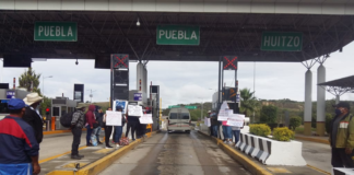 Comerciantes toman caseta de Huitzo