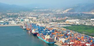 México alcanza superávit comercial récord; exportaciones continúan recuperándose