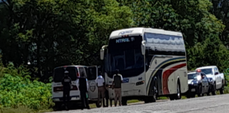 Detienen autobús con 20 migrantes en Etla
