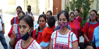 A 10 años de ser desplazadas, mujeres triquis exigen justicia