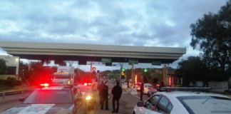 Normalistas de Tamazulapan toman caseta de Huitzo