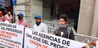 Agencias de Ocotlán protestan en palacio de Gobierno; exigen entrega de recursos