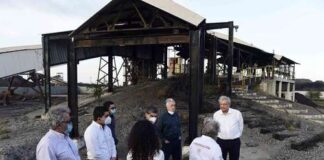 Firma AMLO promesa de reparación integral en Pasta de Conchos