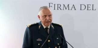 Detienen al ex Secretario Salvador Cienfuegos en EU