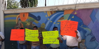 Pobladores de San Martín Peras protestan en el INPI