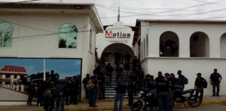 Comando armado libera a detenido en Matías Romero