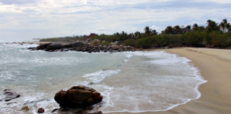 Colotepec nuevamente cierra playas por COVID