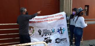 Llueven protestas en Casa Oficial, ganaderos y mujeres exigen apoyos
