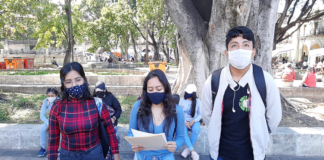 Normalistas exigen permanencia de licenciatura en Educación Especial