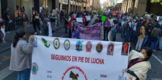 En CdMx, protestan frente a Corte para exigir recursos a comunidad de Oaxaca