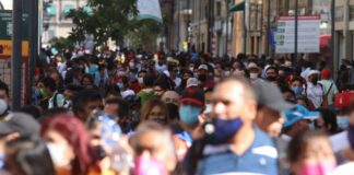 “Al límite del rojo”: Sheinbaum anunció que CDMX seguirá en semáforo naranja