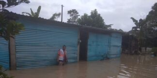 Mueren cinco personas tras crecida de río en Chiapas