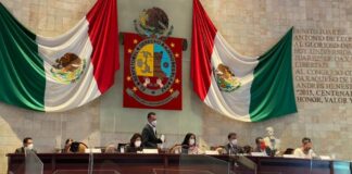 Entre evasivas, comparece Fiscal de Oaxaca por caso de fotoperiodista