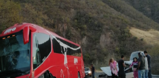 Un lesionado deja fuerte accidente en Tlacolula