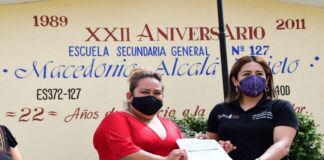 Entrega IEEPO material didáctico del Programa Nacional de Convivencia Escolar