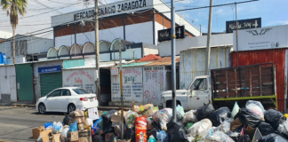 Trabajadores de Salina Cruz sin laborar; calles se llenan de basura