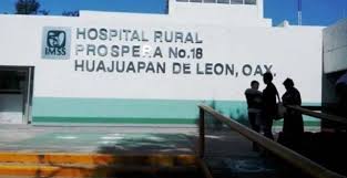 Por “brote” de COVID-19, paran labores en IMSS de Huajuapan