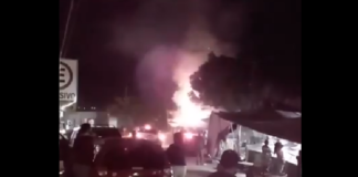 Pirotecnia provoca incendio en la Central de Abasto