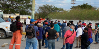 Trabajadores protestan en refinería de Pemex en Salina Cruz