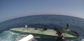 Aseguran semisumergible y detiene acolombianos con presunta cocaína en la costa