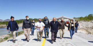 AMLO inaugura camino en Tlapiltepec ; destaca trabajo de pobladores