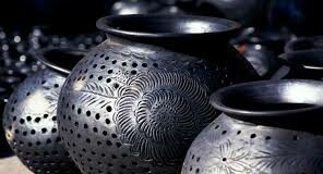 Artesanías de barro negro de San Bartolo Coyotepec patrimonio cultural de Oaxaca