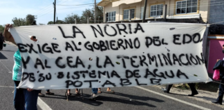 Con bloqueo, pobladores del Istmo piden conclusión de obra