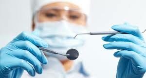 Exhortan a odontólog@s continuar con medidas de protección contra COVID-19