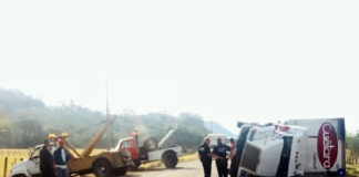 Tres volcaduras, deja frente frio en el Istmo de Tehuantepec