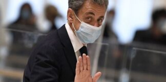 Tres años de cárcel a Sarkozy por corrupción
