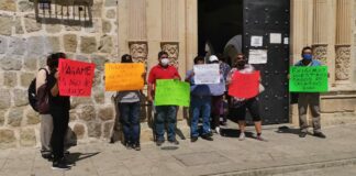 Ex empelados del municipio de Oaxaca exigen pagos