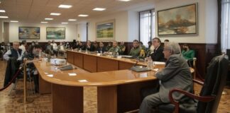 En mes y medio estarán vacunados todos los adultos mayores, reitera AMLO