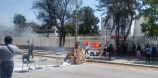 Pobladores de Mixtepec saquean oficinas de Bienestar, piden renuncia de Nancy Ortiz