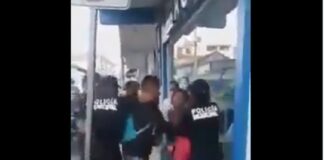 Separan del cargo a 4 policías de Pochutla por agredir a pareja que no usaba cubrebocas