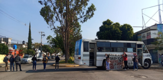 Por segundo día, normalistas se movilizan en la capital oaxaqueña