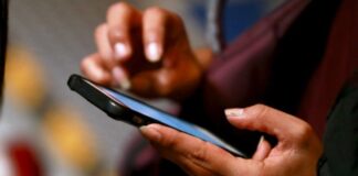 Gómez Fierro otorga primer recurso provisional contra padrón de celulares