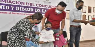 Premian a ganadores del concurso de “Cuento y Dibujo de la Niñez”