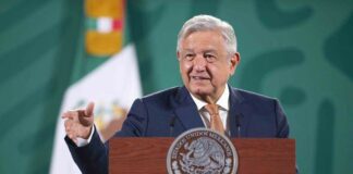 Slim no va a tener ningún obstáculo para seguir invirtiendo en México: AMLO